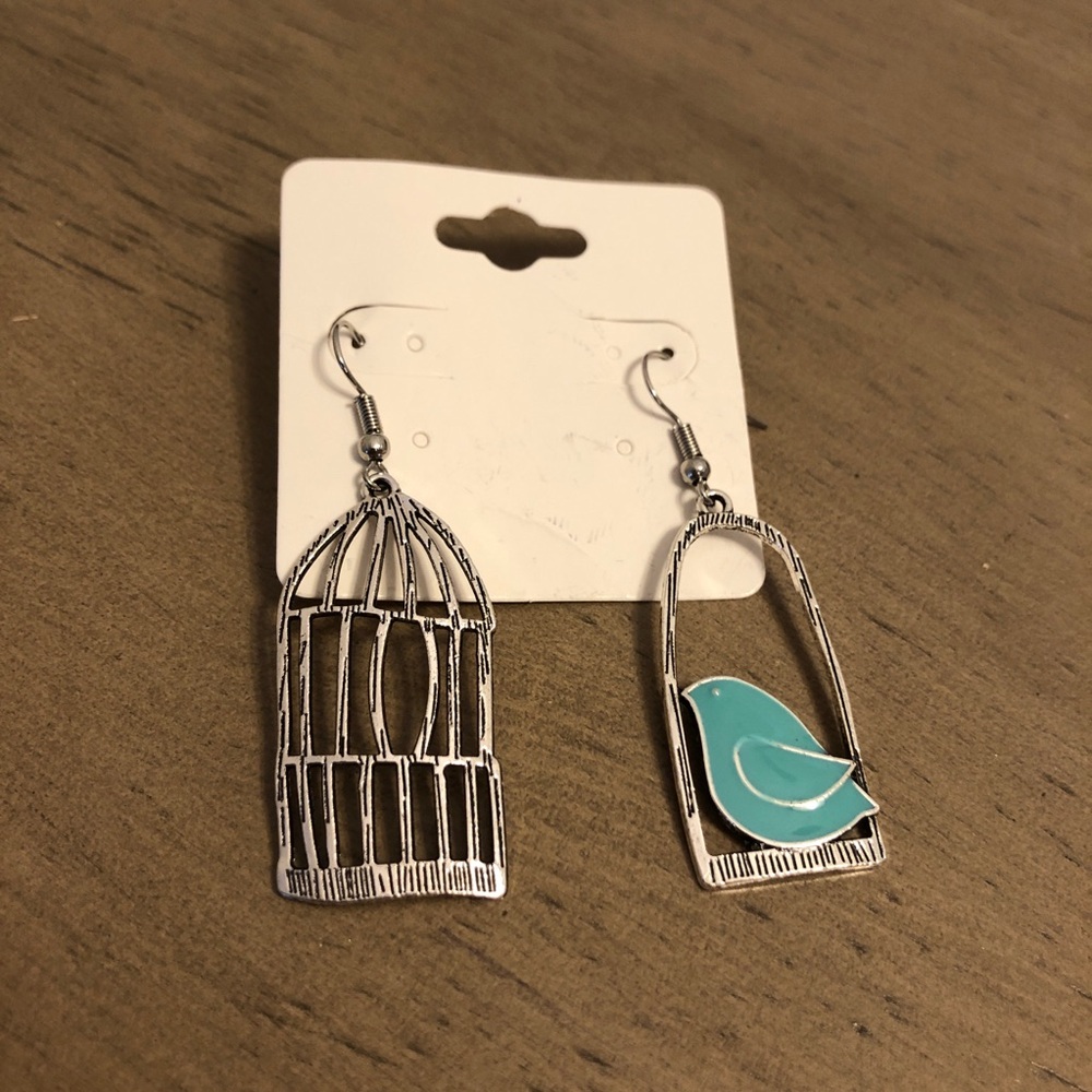 Silver Tone Birdcage Fashion Jewelry Earrings with Teal Blue Bird